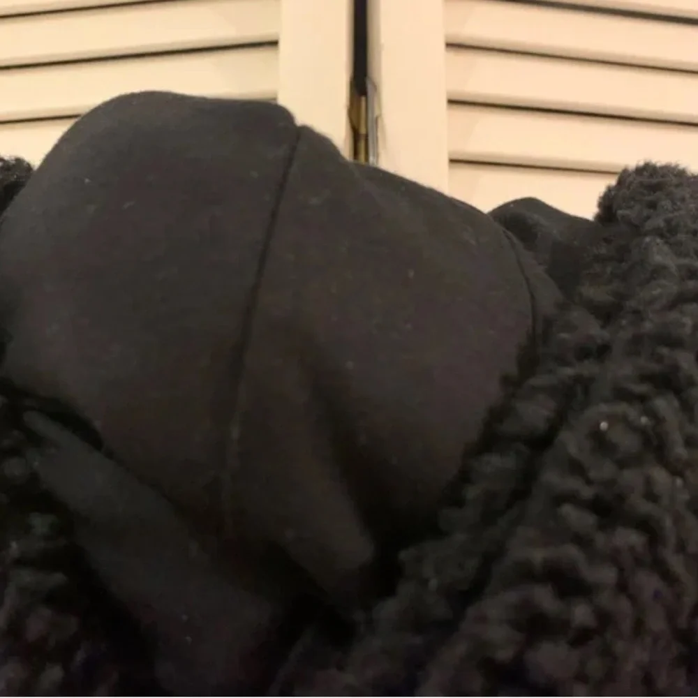 ALO Yoga Women's Sherpa Black Charcoal Teddy Jacket Sz S